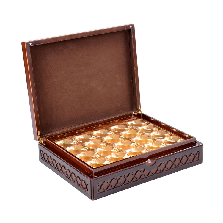 Caja de regalo de Ramadán de madera en forma de mezquita con acabado mate para envases de citas y dulces