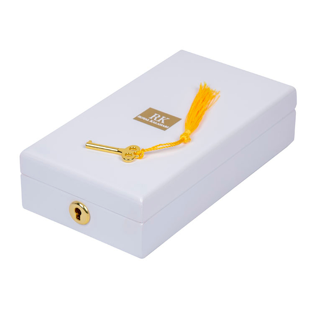 Caja de perfume blanco puro dulce de boda