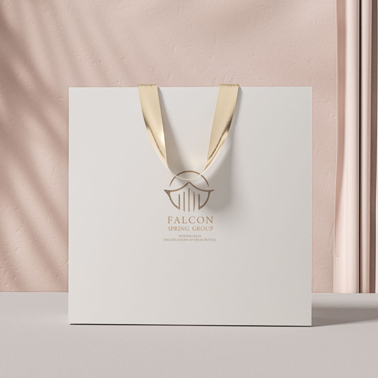 Bolsa de papel de regalo de embalaje de ropa de papel negro de lujo con logotipo de marca personalizado