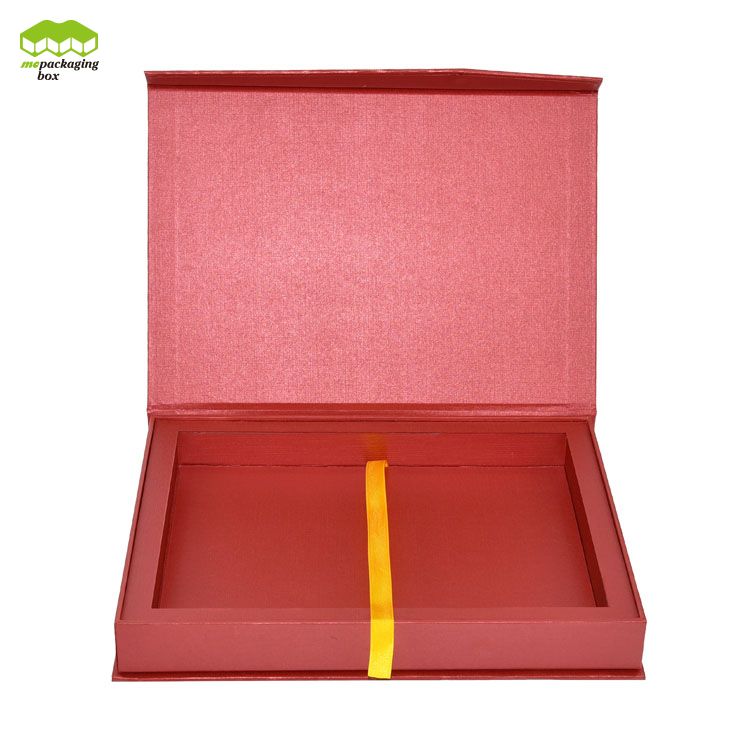 Caja de regalo de papel estilo libro de impresión CMYK con frustración de oro del logotipo