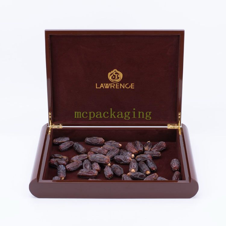 KSA Riad Temporada Caja de madera para la boda Fechas de madera de chocolate Patrón de tostadas Ramadán Ramadán
