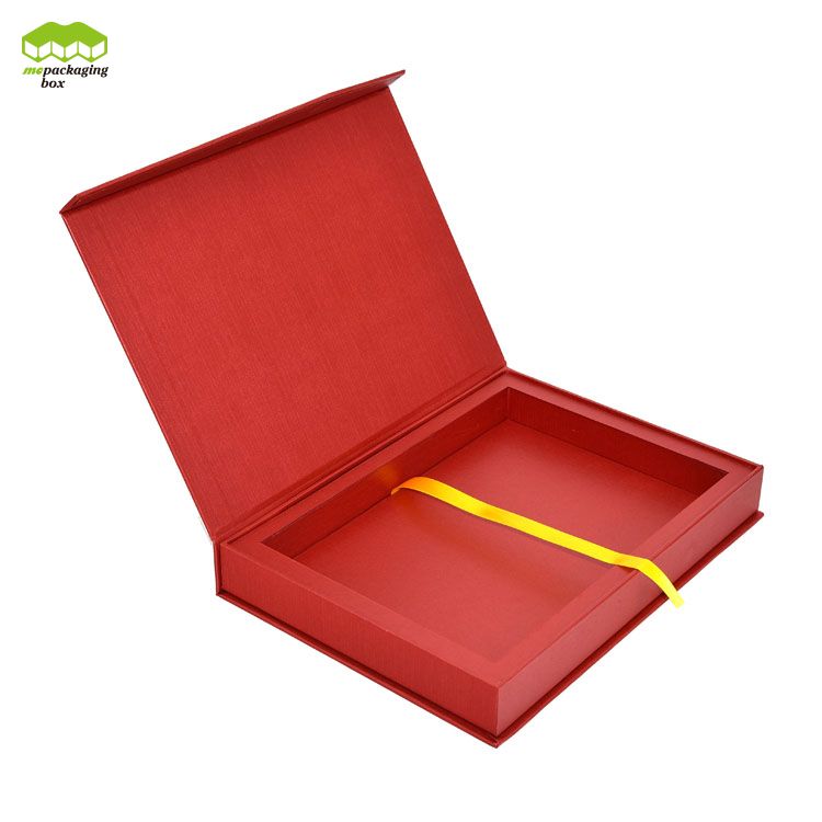 Caja de regalo de papel estilo libro de impresión CMYK con frustración de oro del logotipo
