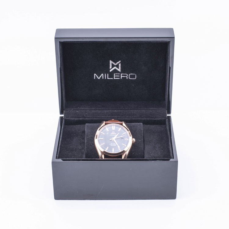 Caja de empaquetado del reloj de madera del logotipo de encargo de lujo del OEM en existencia para el regalo