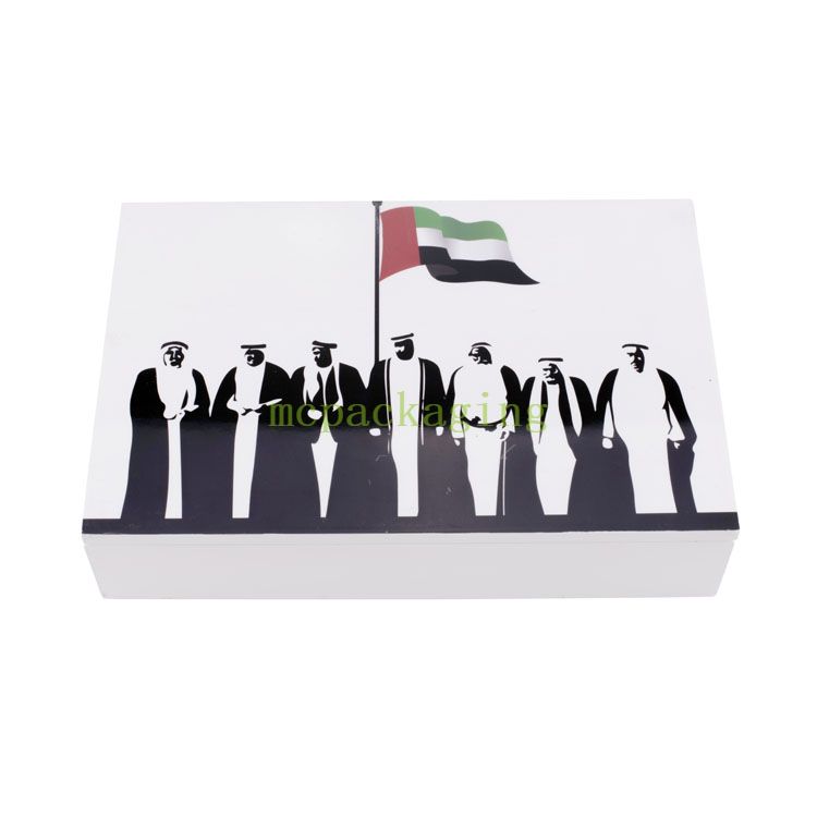 KSA Jeddah temporada de madera caja de madera personalizada blanca personalizada abierta laca grabada de madera de madera caja de chocolates caja de madera