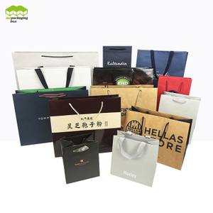 Bolsa de papel dorada con logotipo de frustración de papel láser