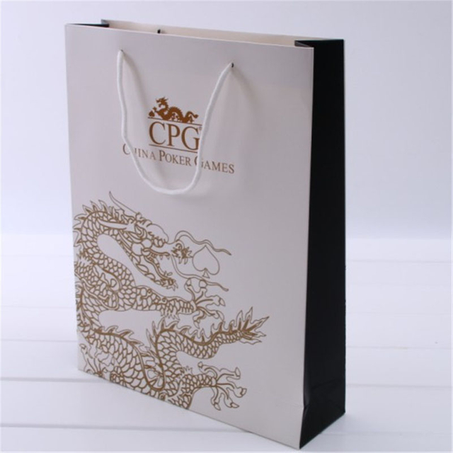 Logotipo privado personalizado impreso en negro Big Big personalizado Compras de lujo bolsas de papel premium con asa