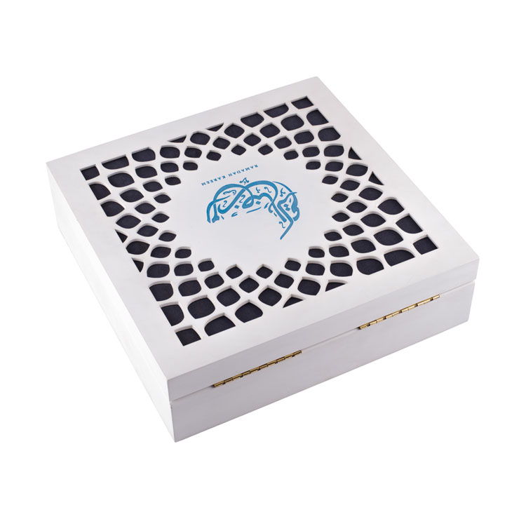 Caja Ramadán blanca única grabada con láser