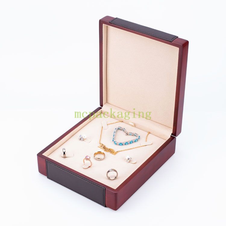 Cómo terminar una joya de madera Joyería de madera Joyas de madera Irlanda Joya de madera